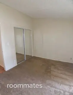 Room for rent in Thousand Oaks, CA $1000, house