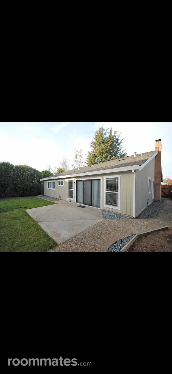 Profile photo 5 of 8