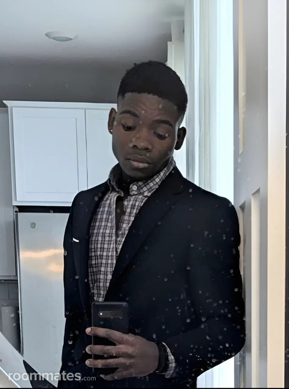 Profile photo 8 of 10