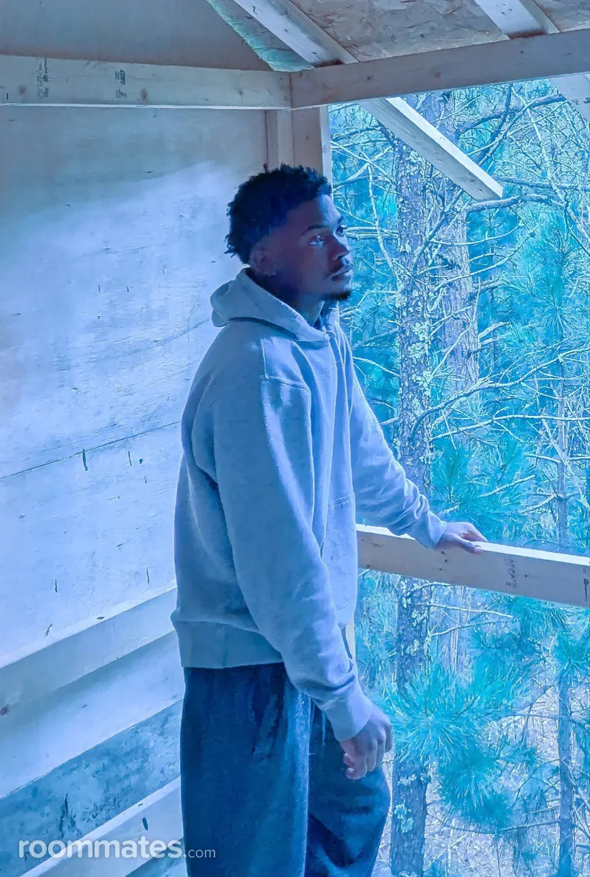 Profile photo 3 of 10