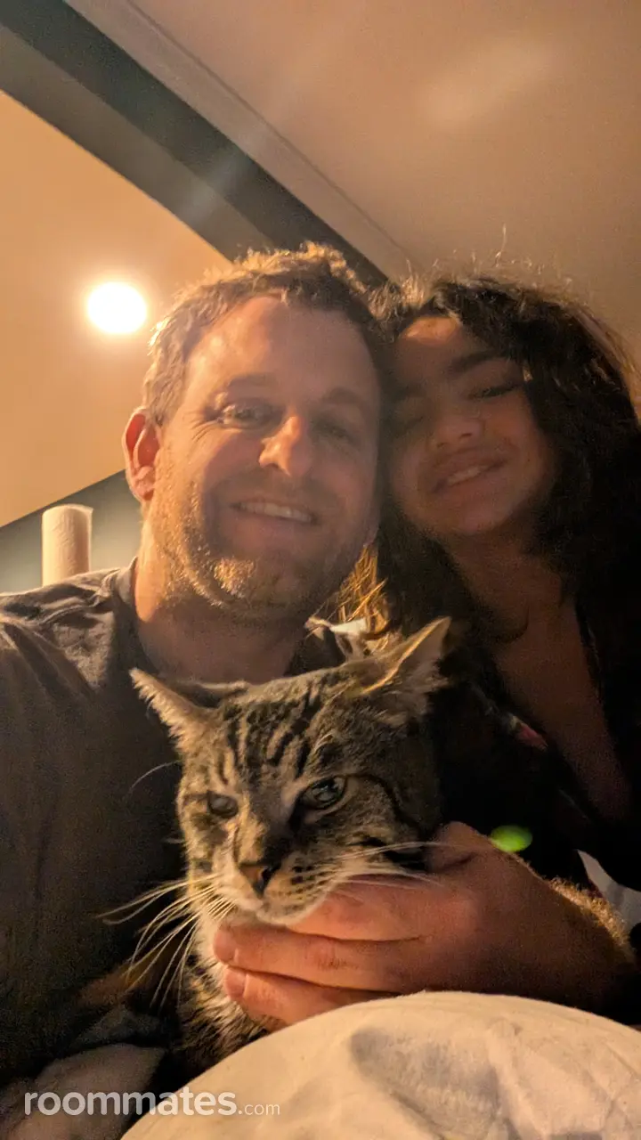 Profile photo 1 of 1