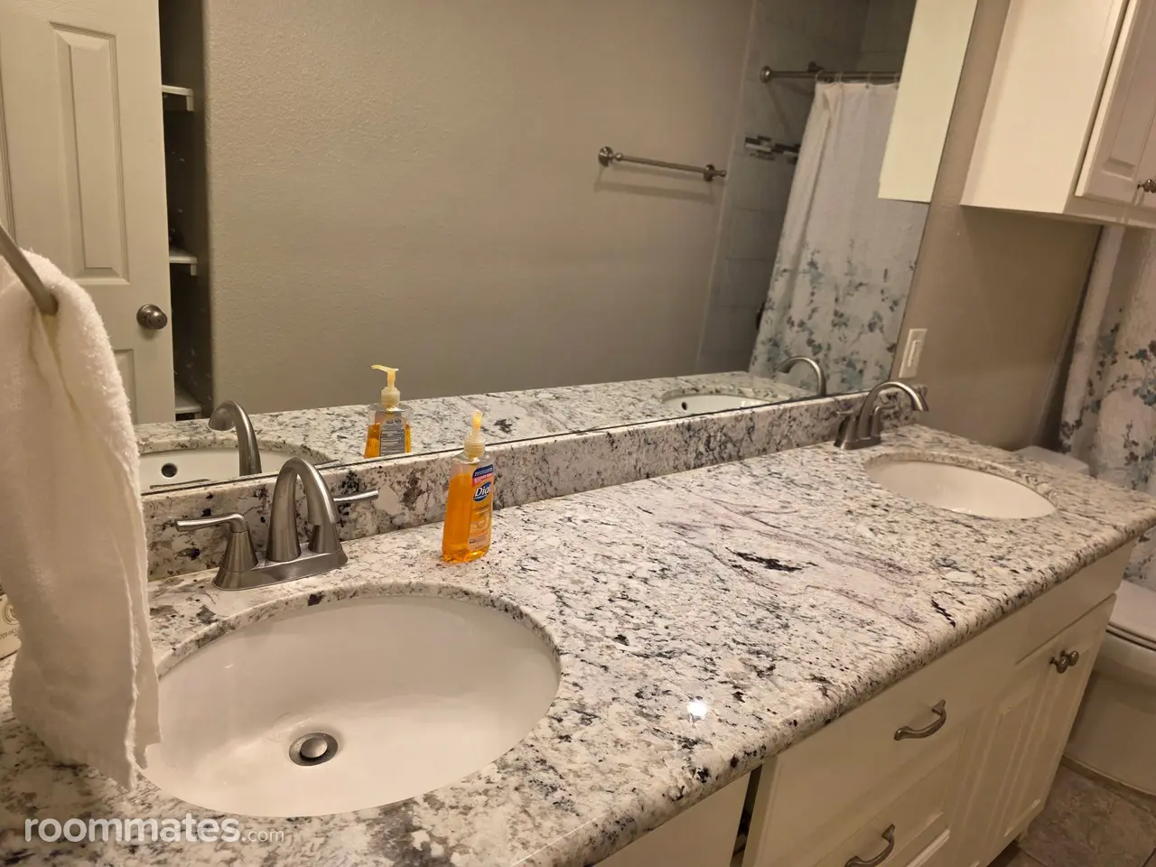 Profile photo 9 of 11