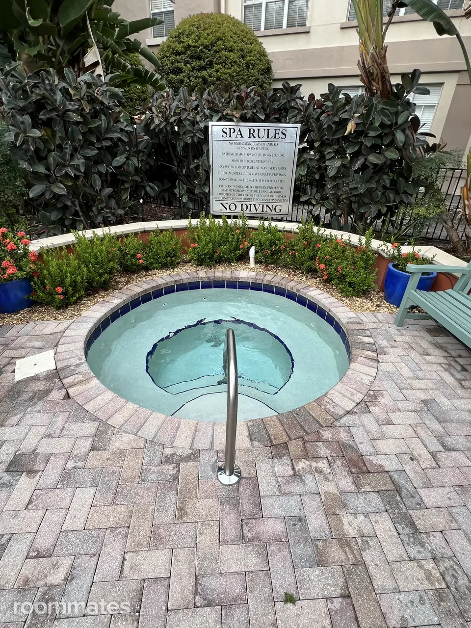 Profile photo 11 of 11