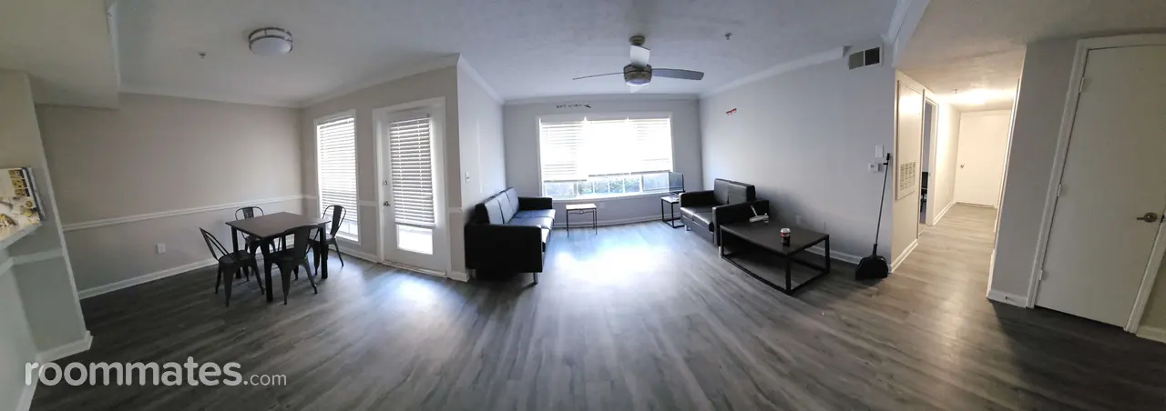 Profile photo 3 of 4