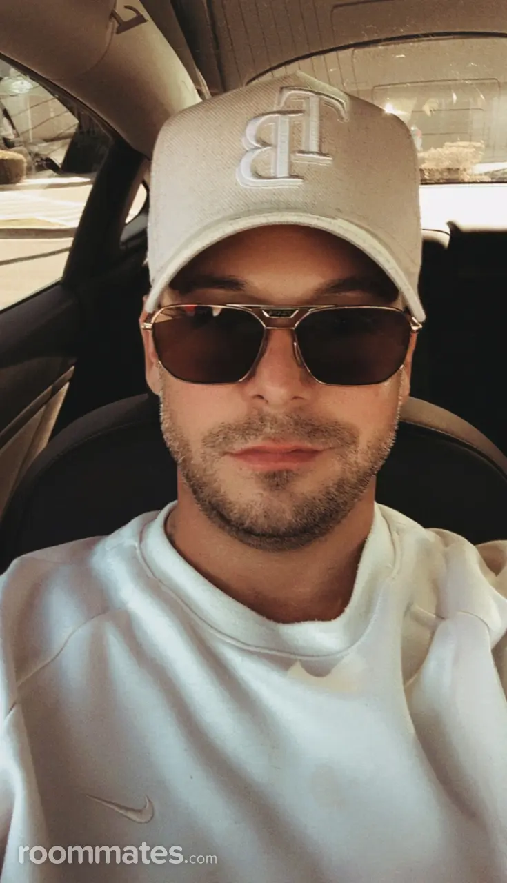 Profile photo 1 of 5