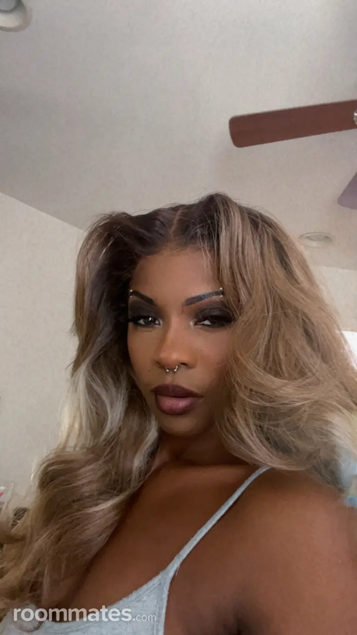 Profile photo 1 of 1