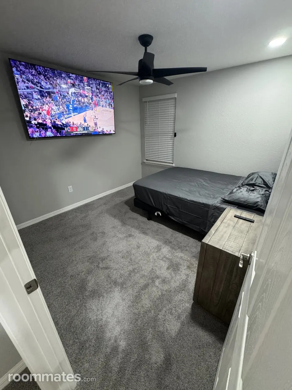 Profile photo 4 of 10