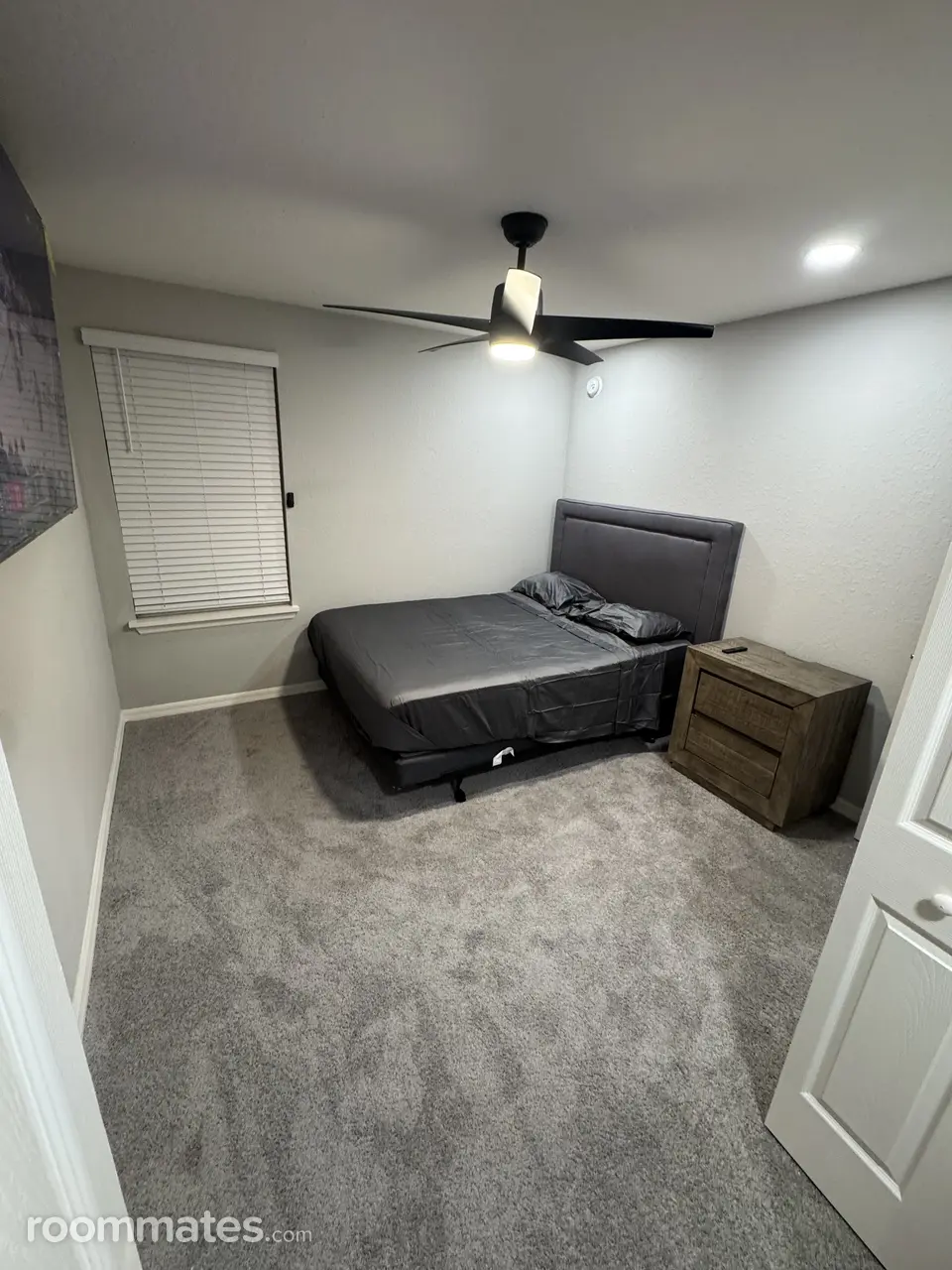 Profile photo 5 of 10