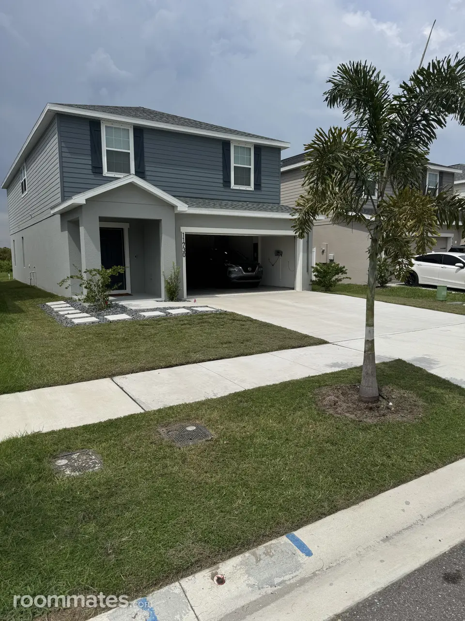 Profile photo 1 of 10