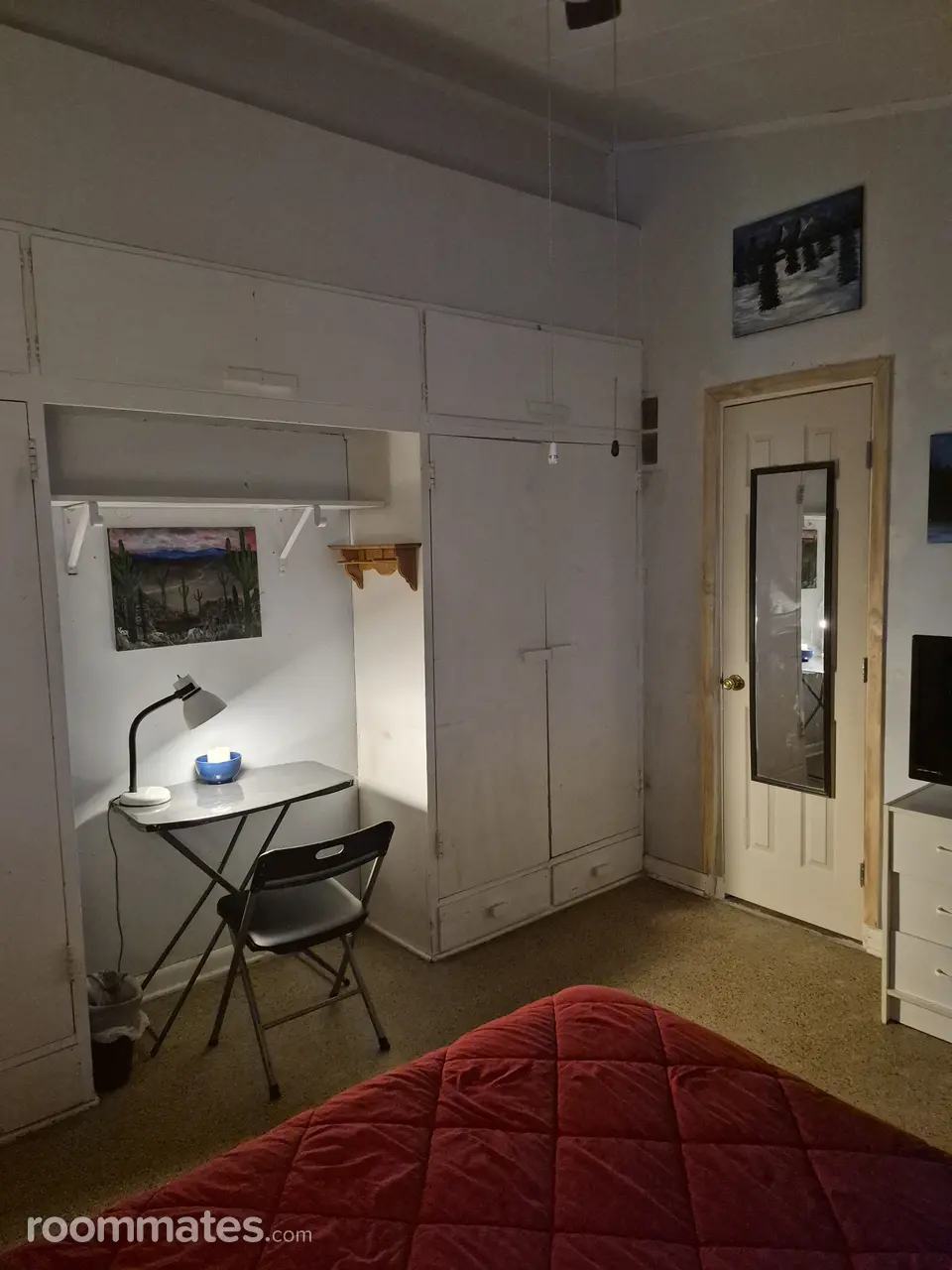 Profile photo 7 of 13