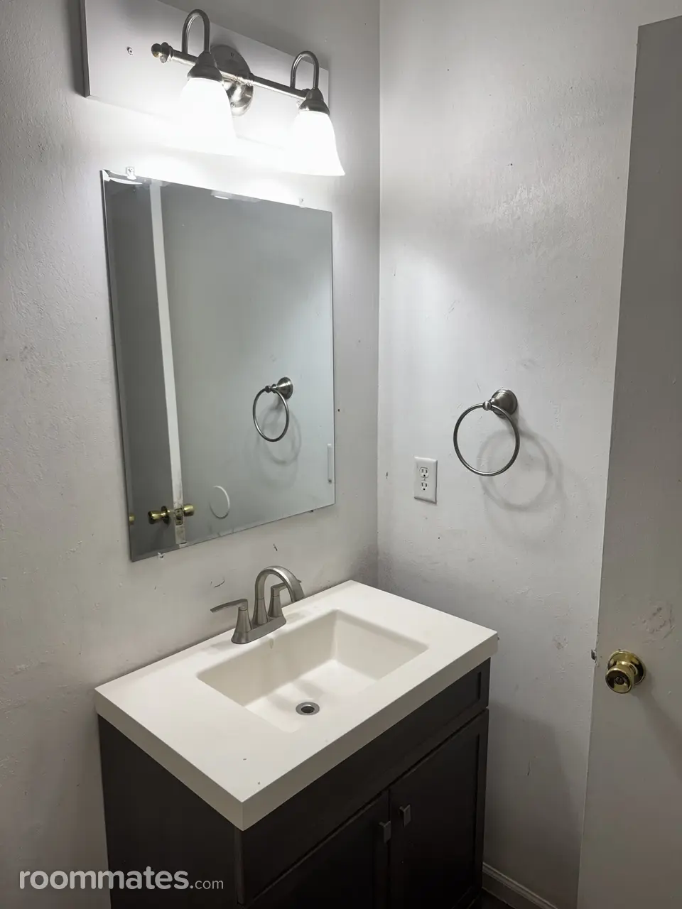 Profile photo 3 of 7