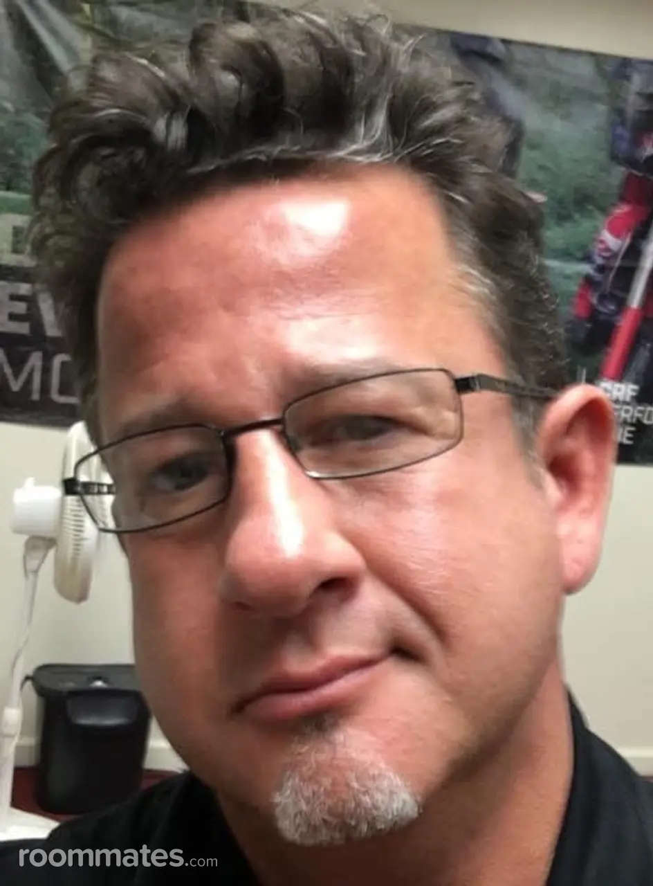 Profile photo 3 of 4