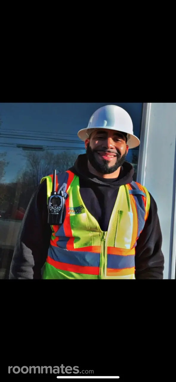 Profile photo 1 of 1