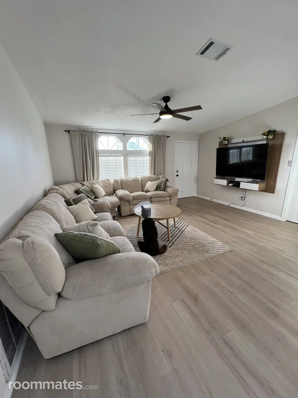 Profile photo 6 of 11