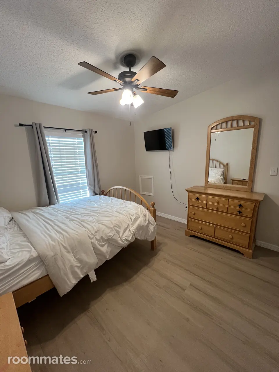 Profile photo 2 of 11