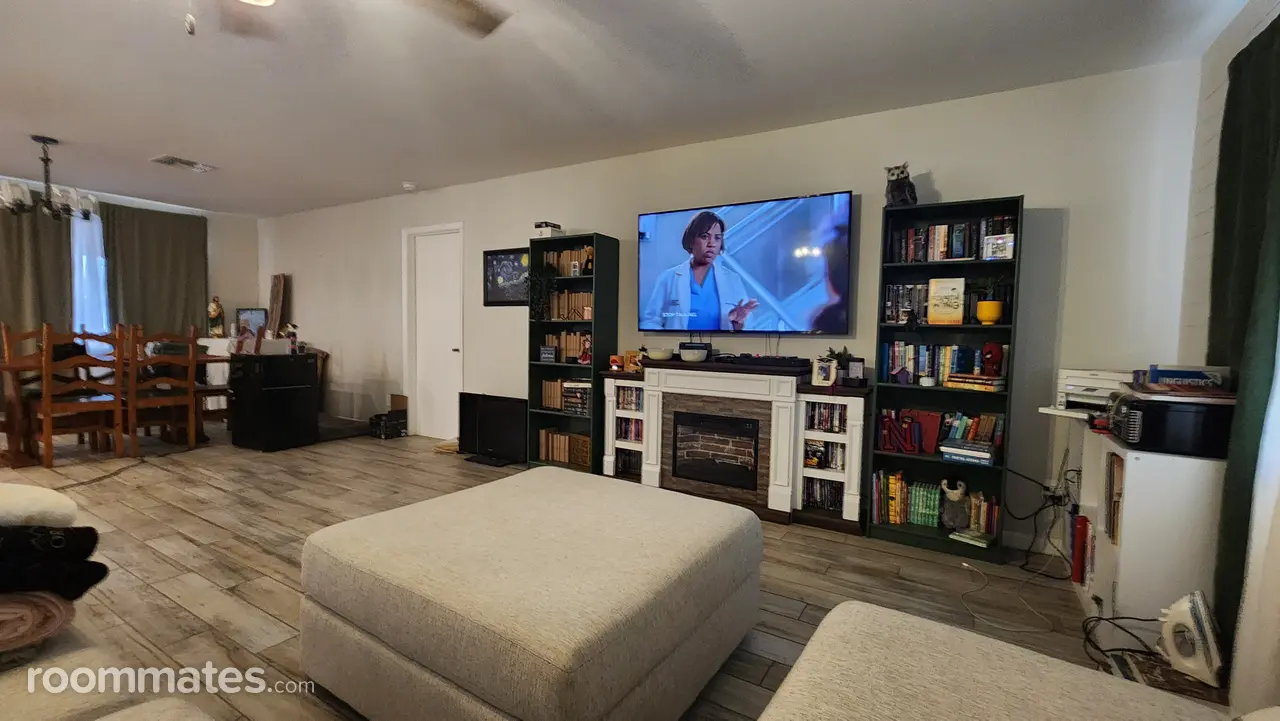 Profile photo 4 of 6