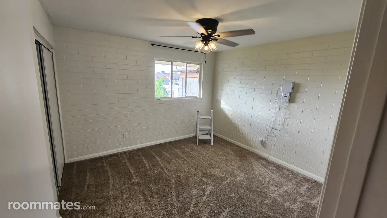 Profile photo 5 of 6