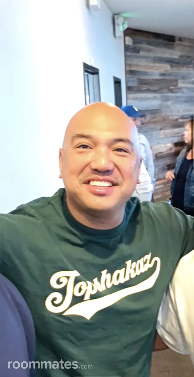 Profile photo 21 of 21