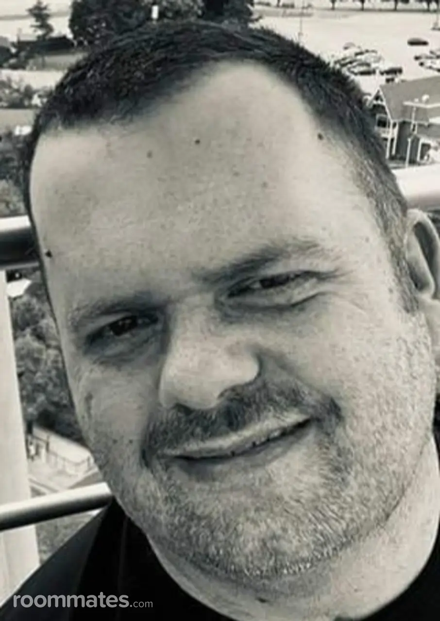 Profile photo 1 of 1