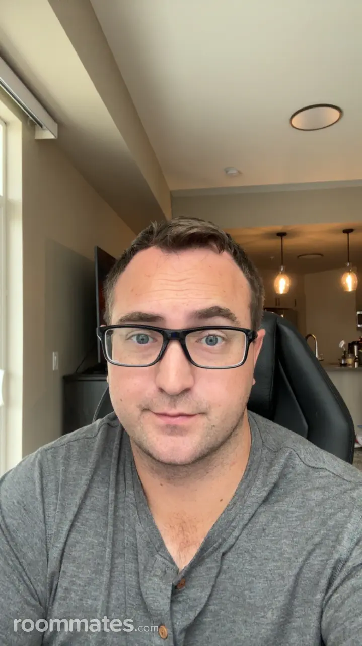 Profile photo 11 of 11