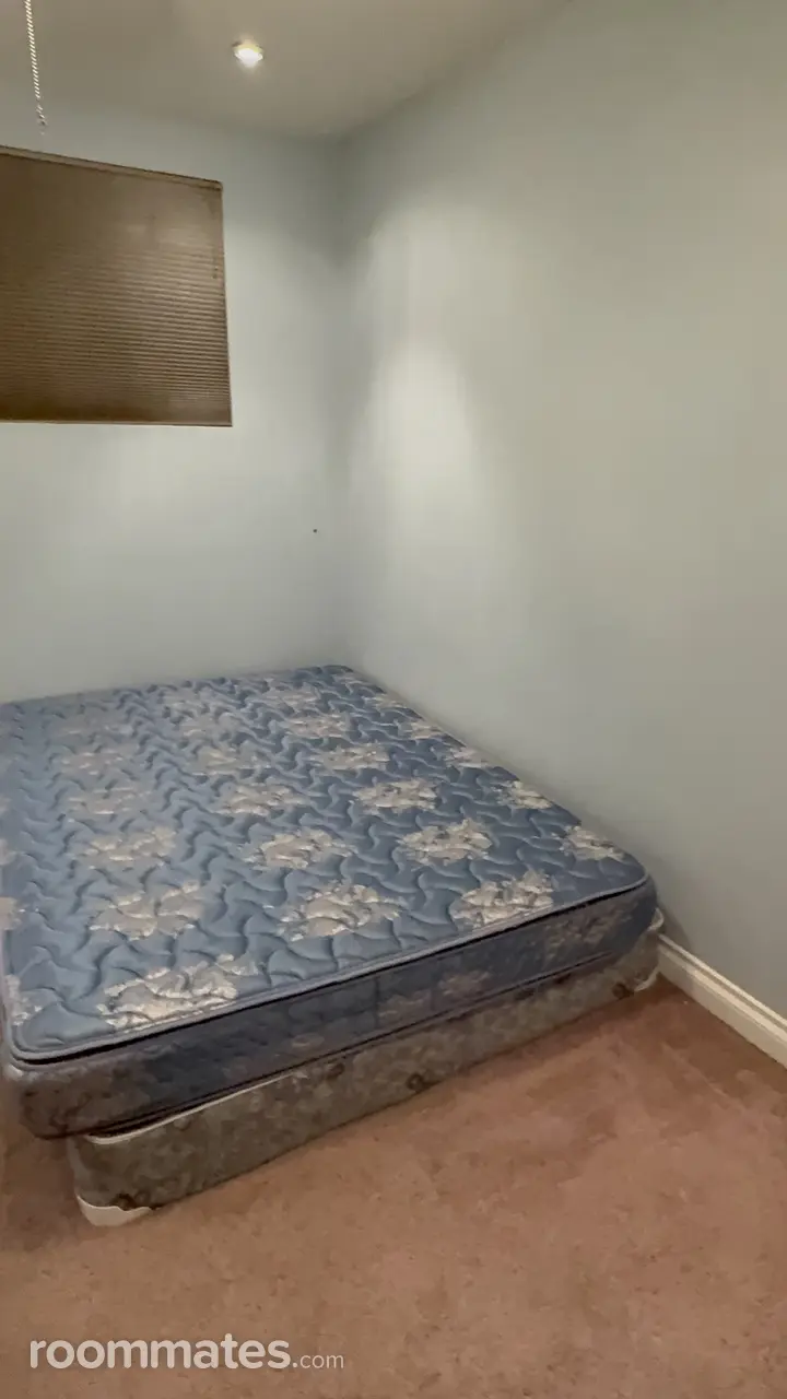 Profile photo 2 of 9