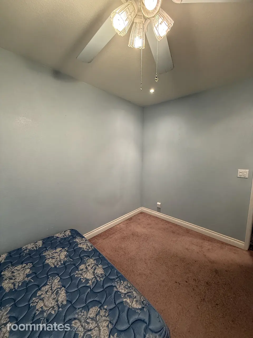 Profile photo 4 of 9