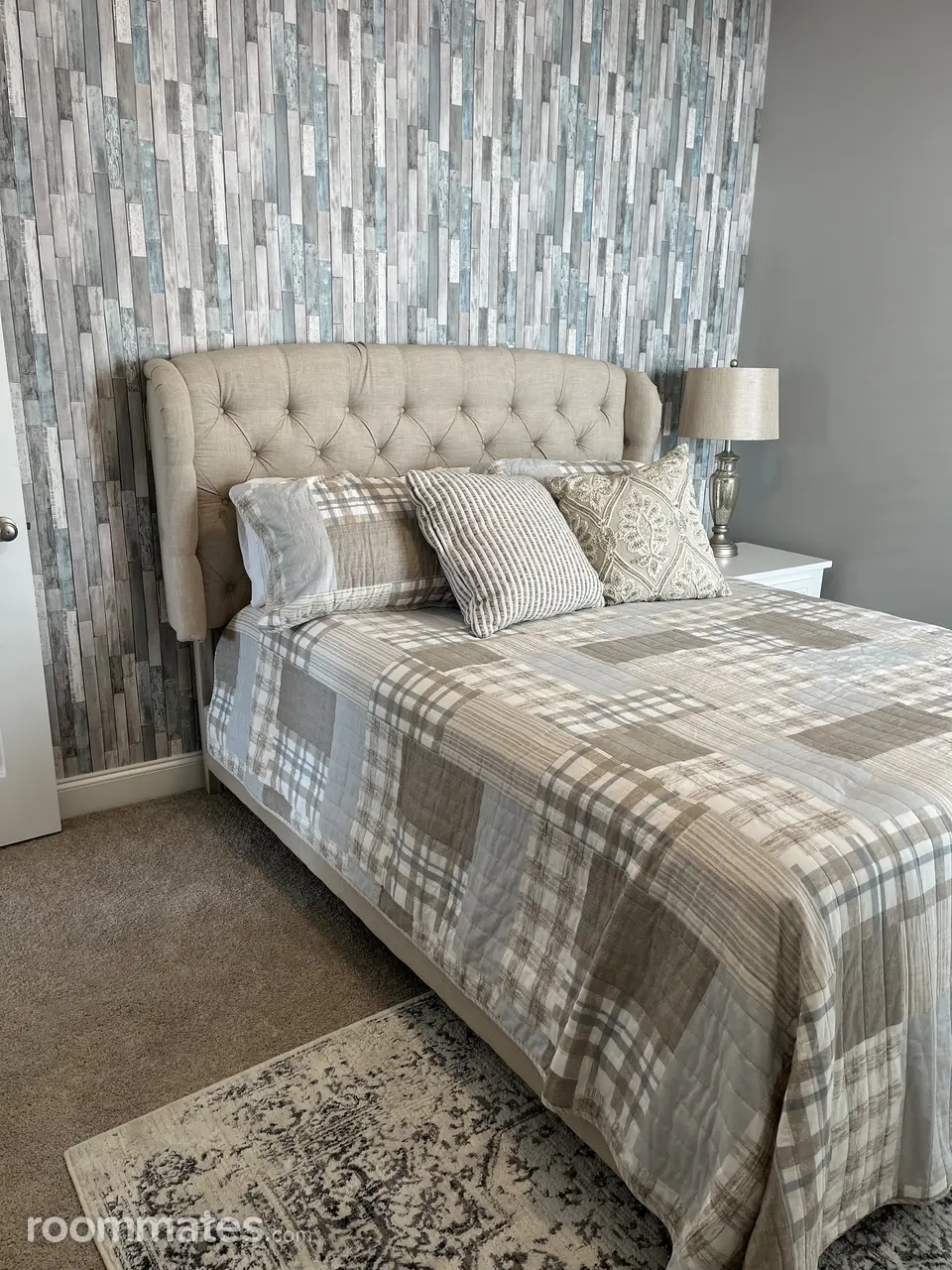 Profile photo 5 of 6