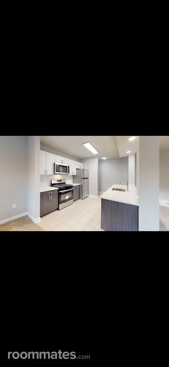 Profile photo 3 of 7