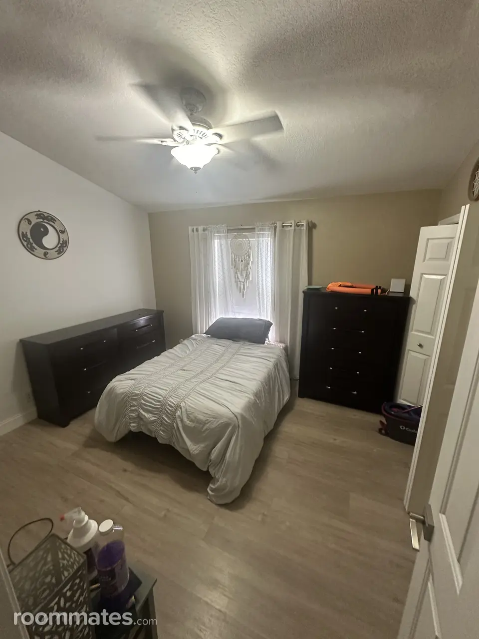 Profile photo 1 of 10