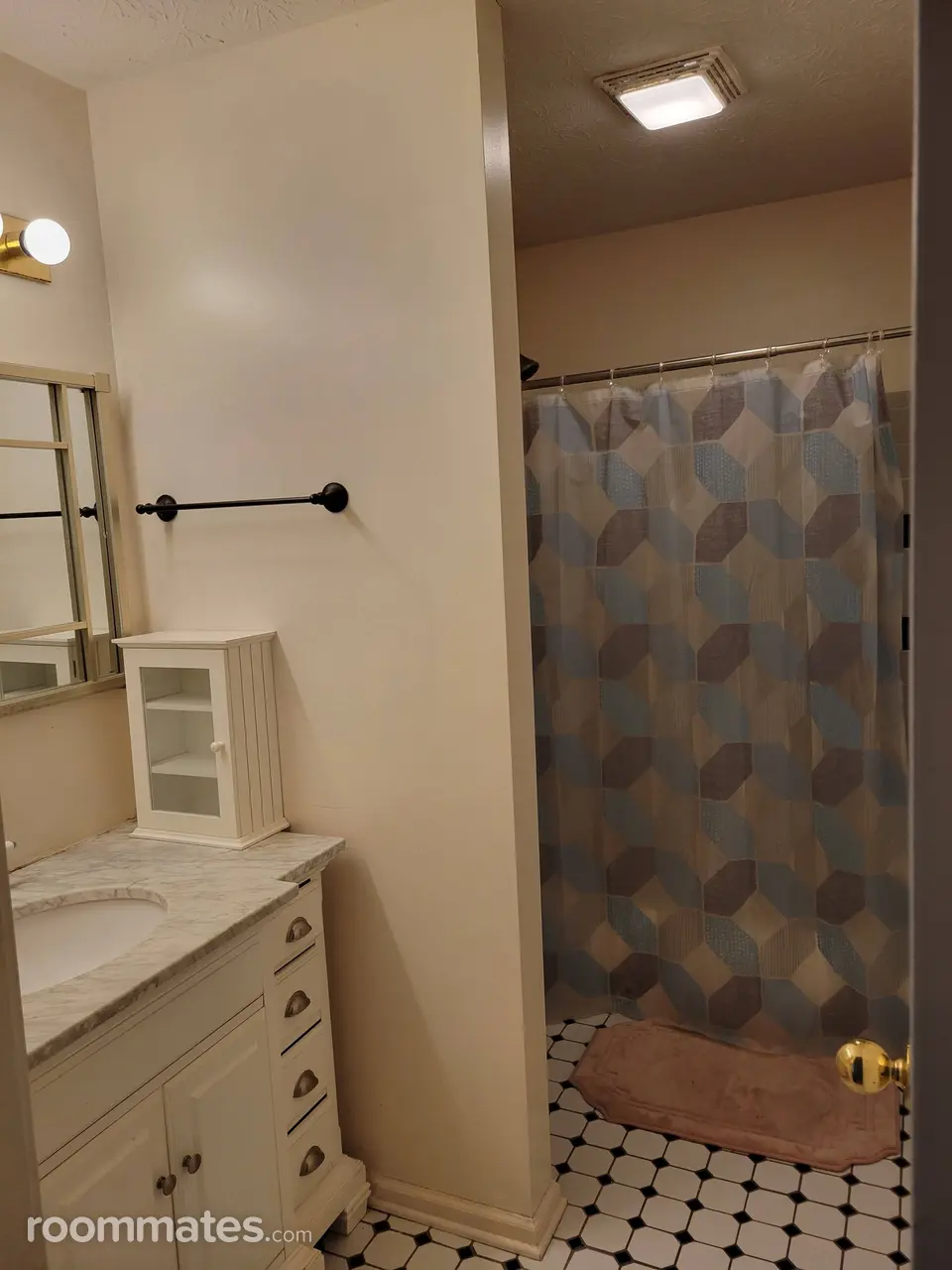 Profile photo 4 of 9