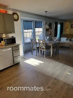 Room for rent in Indianapolis, IN $650, house