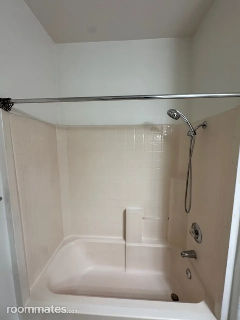 Profile photo 10 of 12