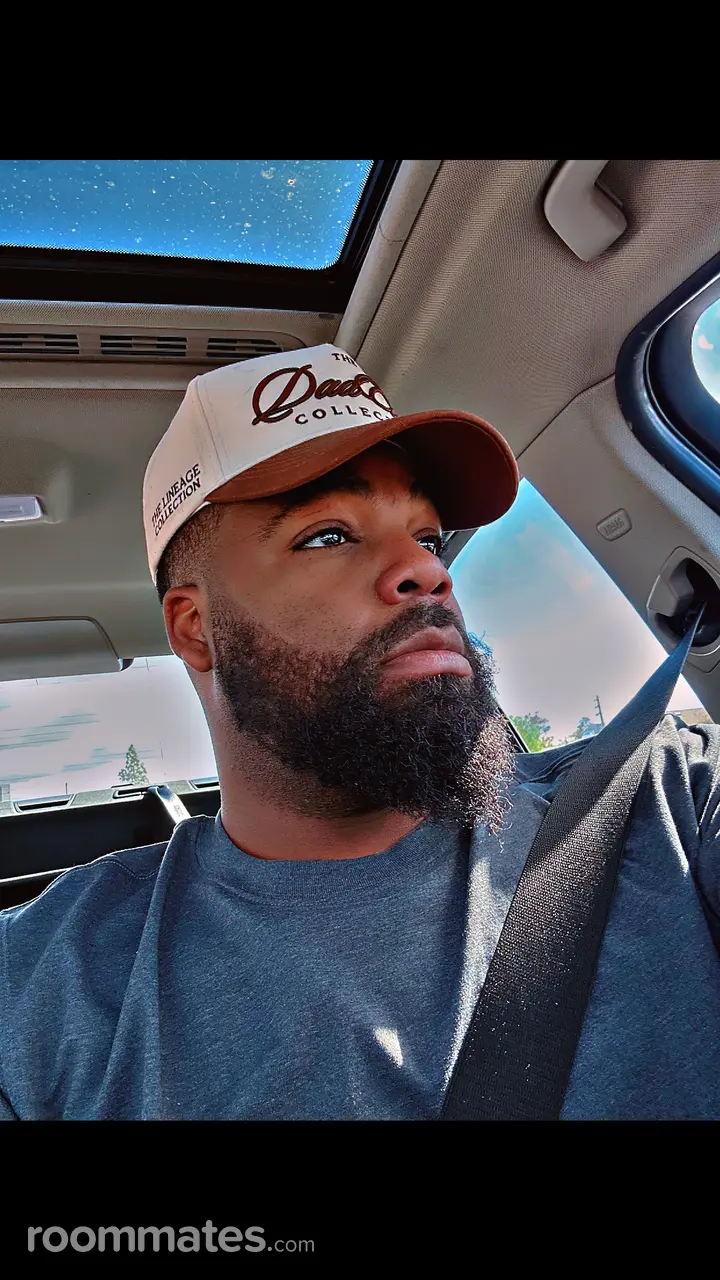 Profile photo 1 of 1