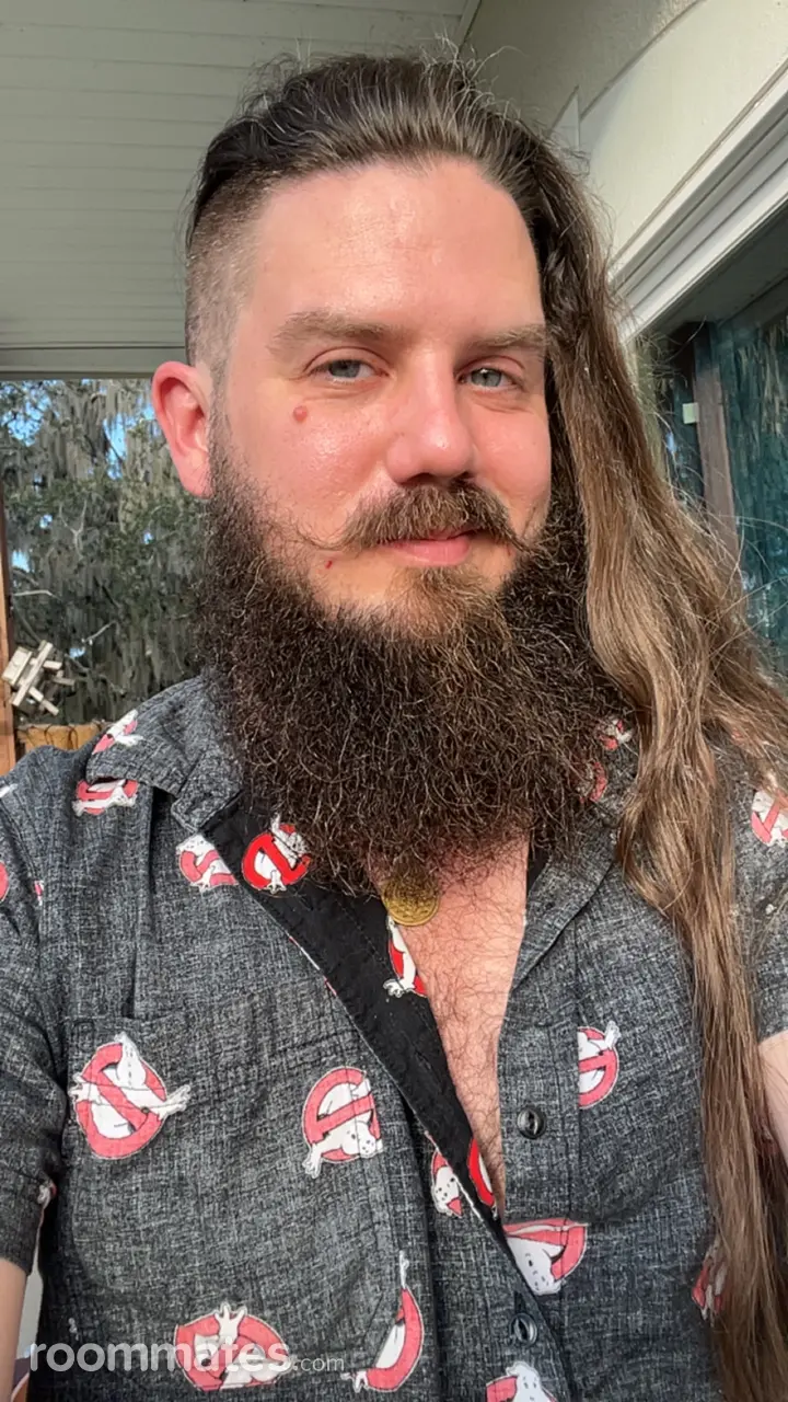 Profile photo 1 of 1