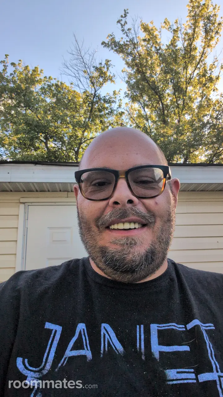 Profile photo 1 of 1