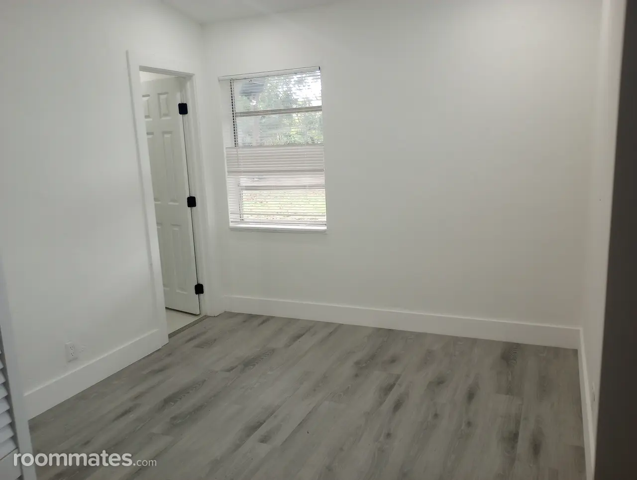 Profile photo 1 of 7