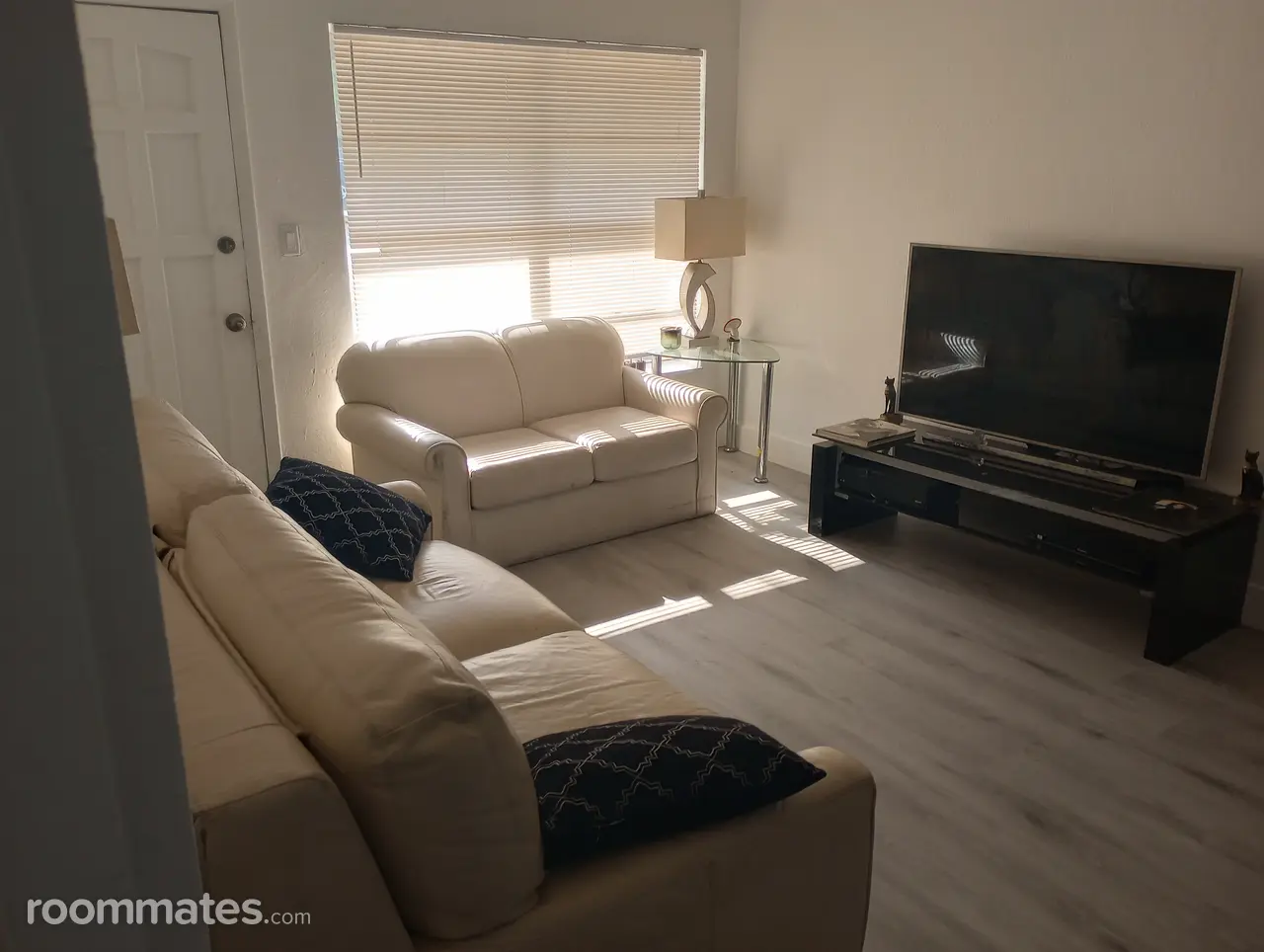 Profile photo 3 of 7