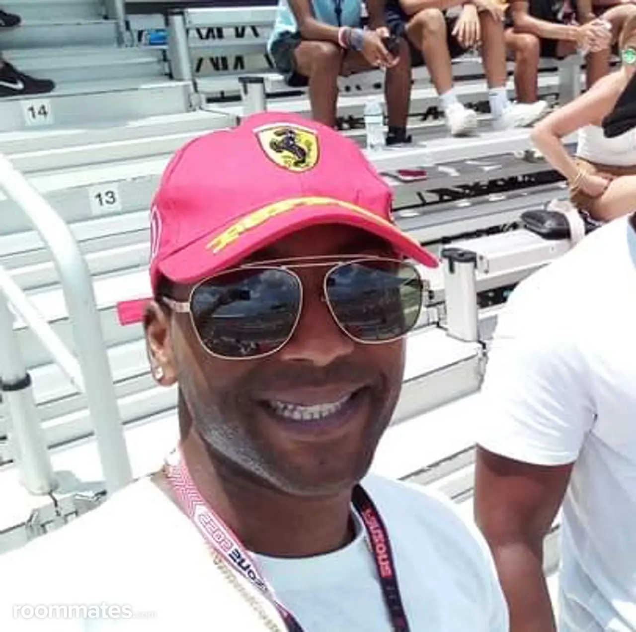 Profile photo 7 of 7