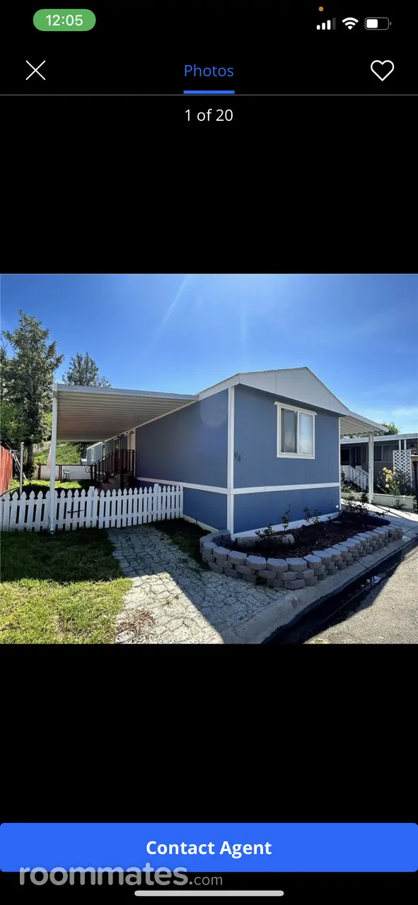 Profile photo 3 of 10