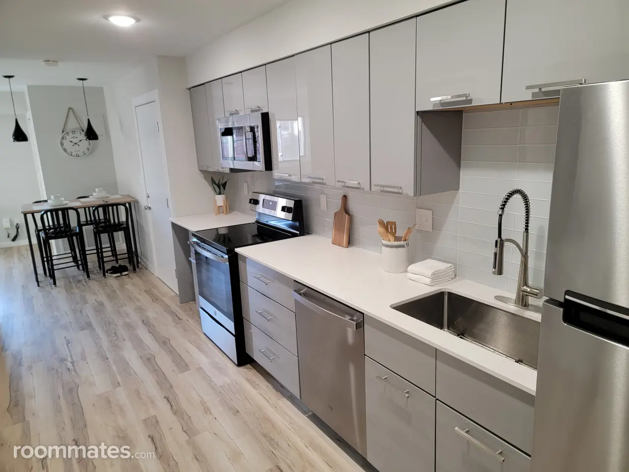 Profile photo 7 of 9