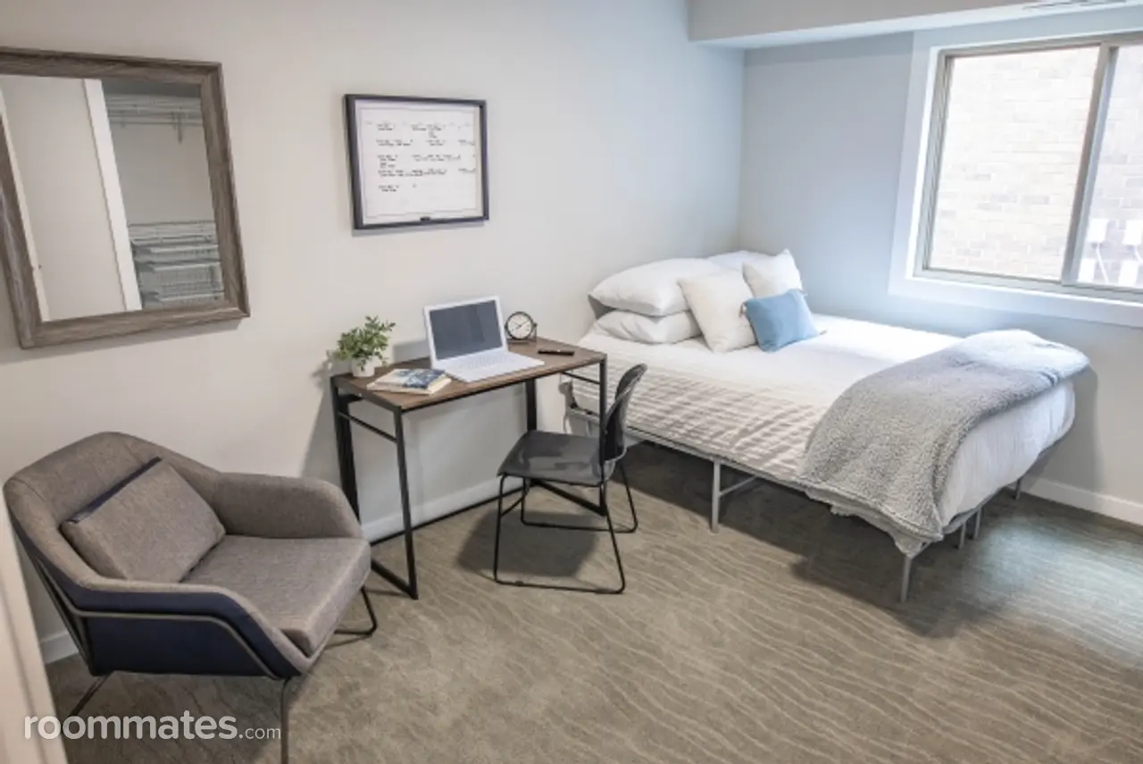 Profile photo 4 of 9