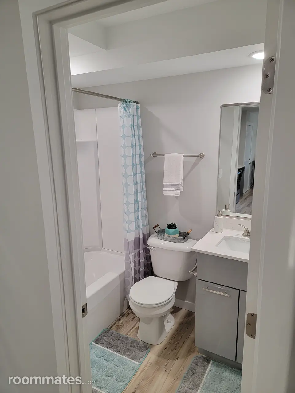 Profile photo 8 of 9