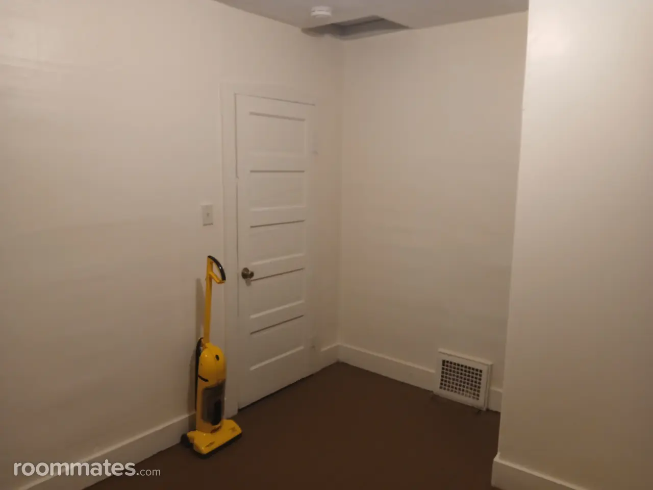 Profile photo 3 of 6