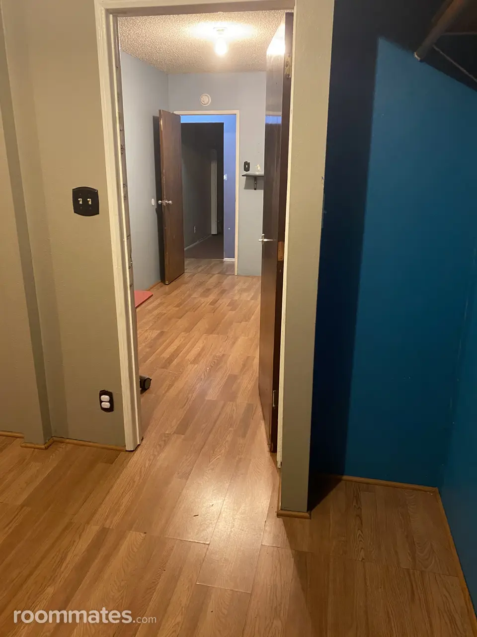 Profile photo 1 of 4