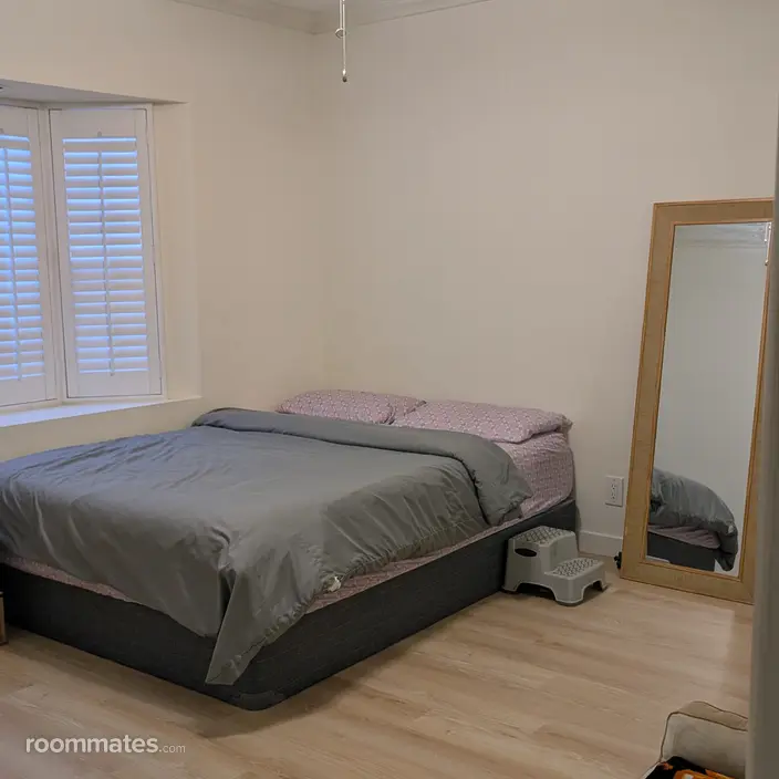 Room for rent in Reseda, CA $1500, house