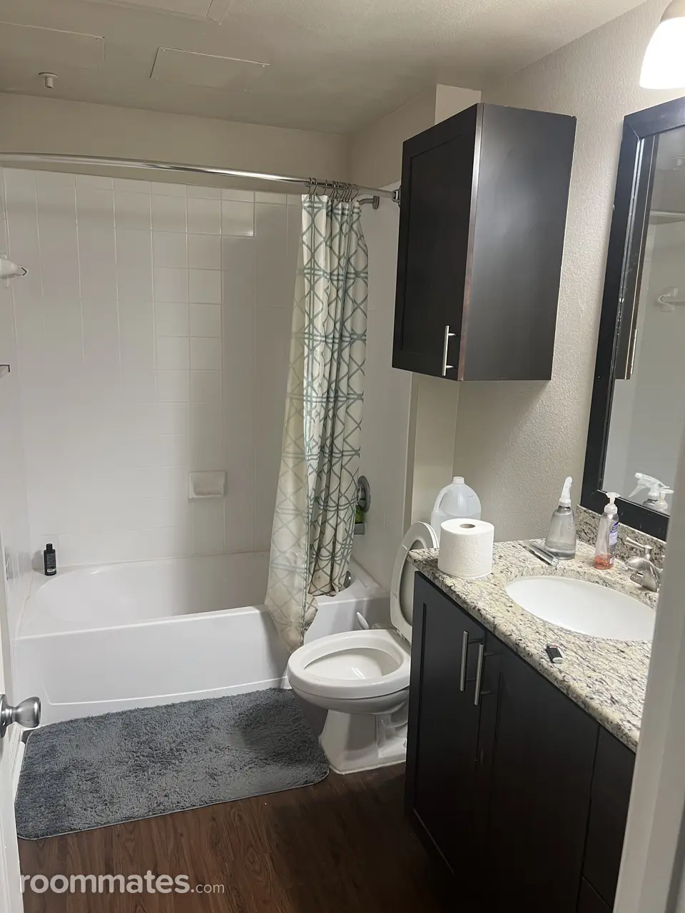 Profile photo 7 of 13