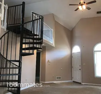 Room for rent in Lexington, KY $970, house