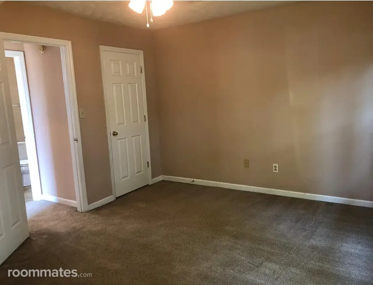 Profile photo 2 of 6