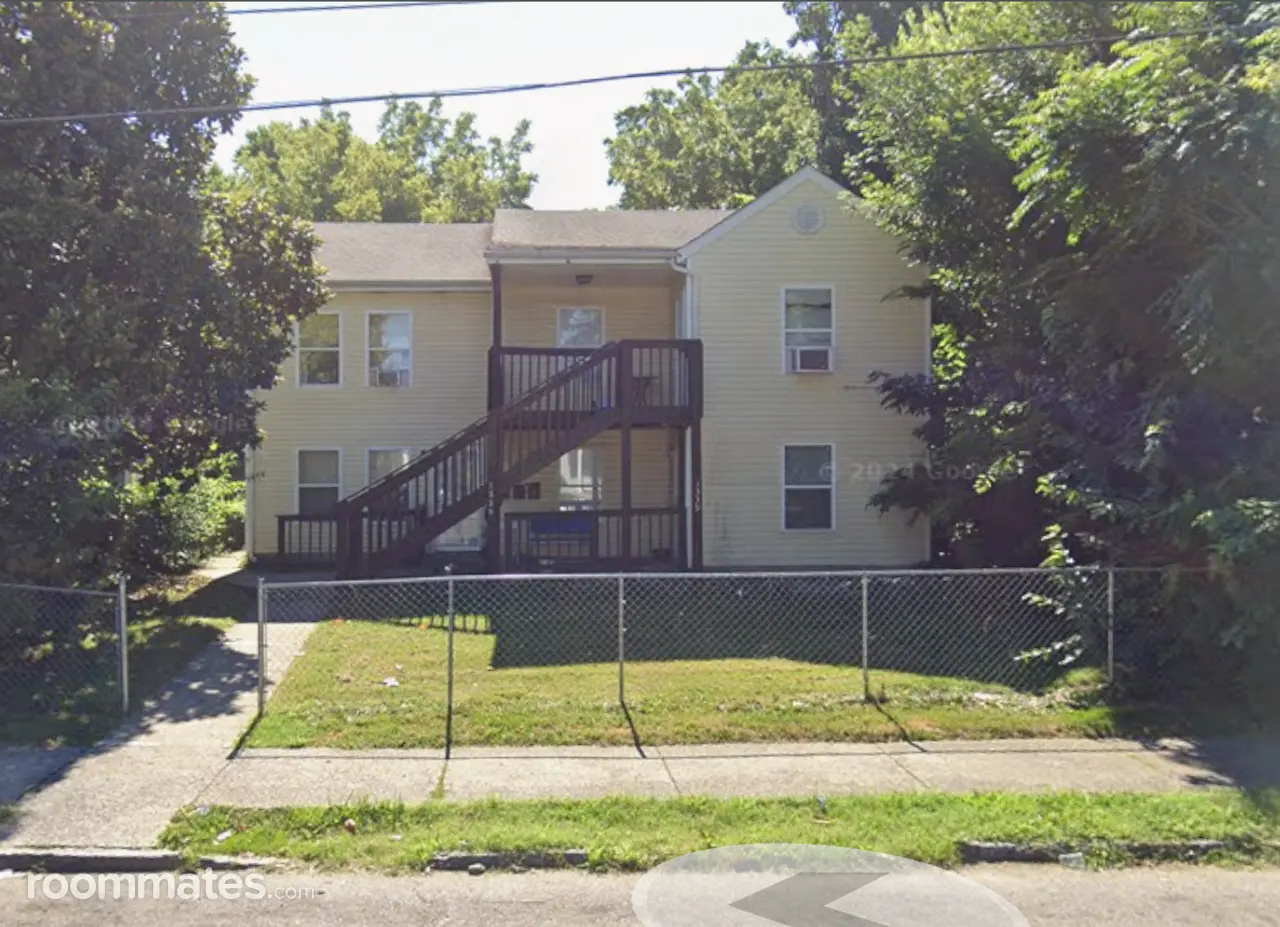 Profile photo 1 of 2