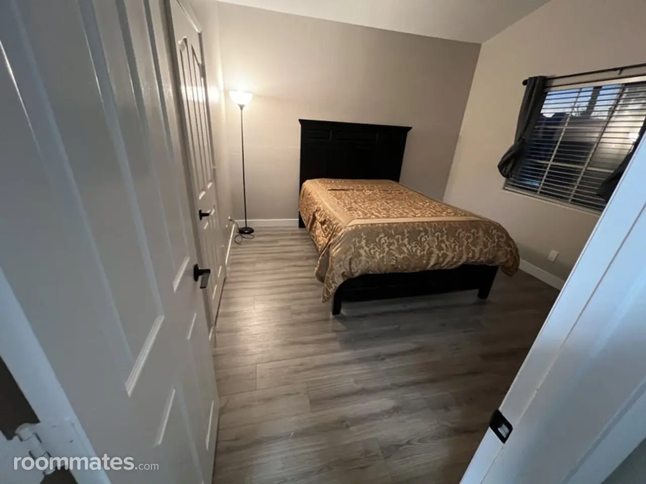 Profile photo 3 of 5